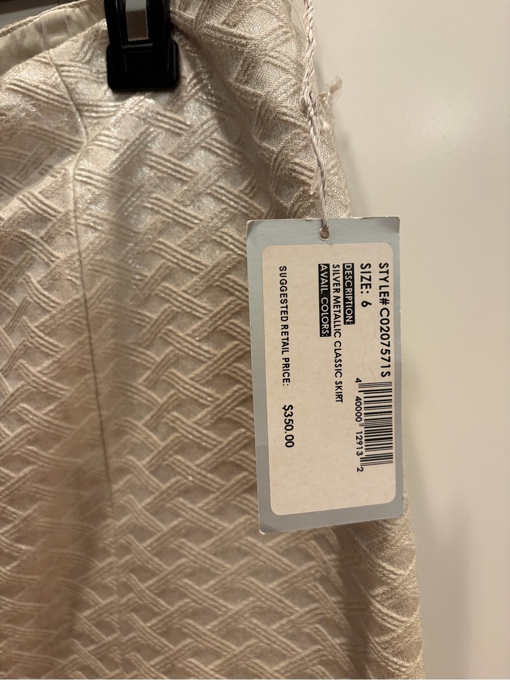 Bill Blass Couture Cream Textured jacket and pencil skirt - Picture 9 of 9